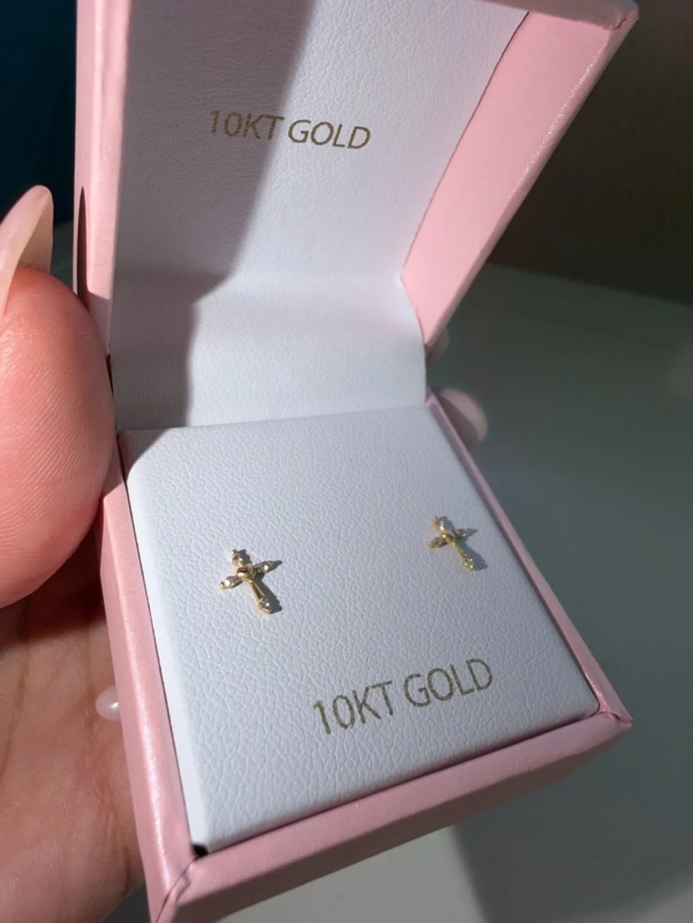 10KT Gold Cross Stud Earrings heart Religious Minimal set in pink gift box NEW - Picture 6 of 13